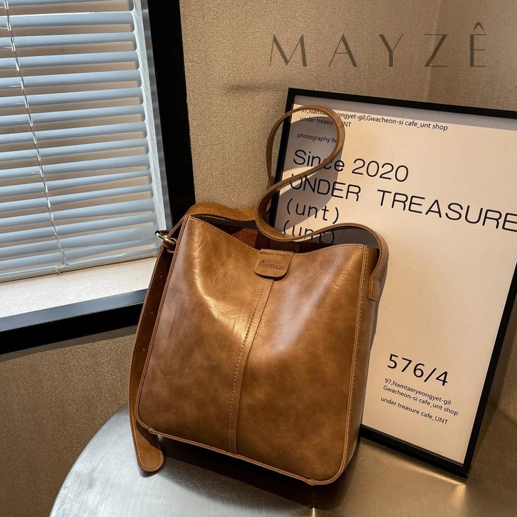 Loja Mayzê Oficial, Loja Mayzê, loja mayze, mayzê, mayze, loja de bolsas, bolsas, bolsa de couro, bolsa marrom claro, bolsa marrom escuro, bolsa café, bolsa preta, bolsa de couro, bolsa pro tia a dia, bolsa tote, bolsa crossbody, bolsa em conta, bolsa barata, bolsa na moda, bolsa da moda, bolda da mayzê, bolsa em alta, bolsa elegante