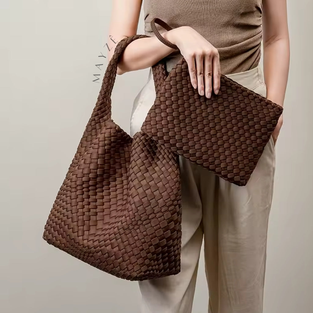 Loja Mayzê, Bolsa Grande Tressê Ingrid, bolsa grande, bolsa de ombro, bolsa trançada, bolsa da moda, bolsa do tiktok, bolsa elegante, bolsa bottega veneta, bolsa em promoção, bolsa de luxo, bolsa em alta, bolsa erika. lojamayze.com, lojamayze.com.br