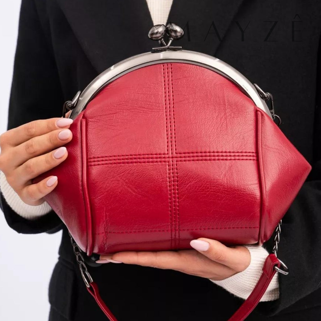 Loja Mayzê, Bolsa Silvana, bolsa média, bolsa preta, bolsa elegante, bolsa diferente, mayze, mayzê,bolsa de ombro, bolsa com alça de metal