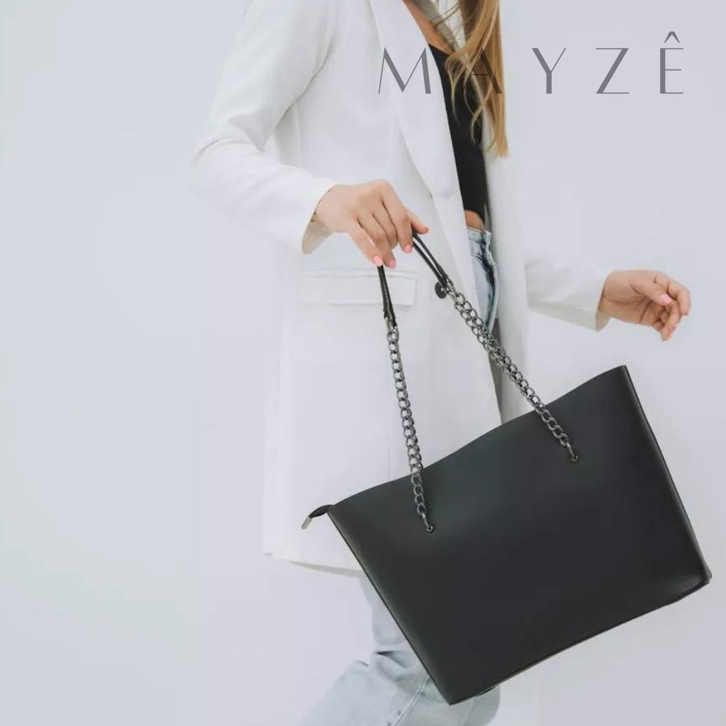 Loja Mayzê, bolsa Rosalia, Rosalia, bolsa grande, bolsa tote, bolsa da moda, bolsa na moda. novidades 2024, bolsa de festa, bolsa barata, bolsa elegante, bolsa simples, festas, casamento, casual, bolsa pra casamento, bolsa para festa, bolsa casual, mayze, mayzê, bolsa de couro, bolsa elegante, frete grátis, https://lojamayze.com.br/