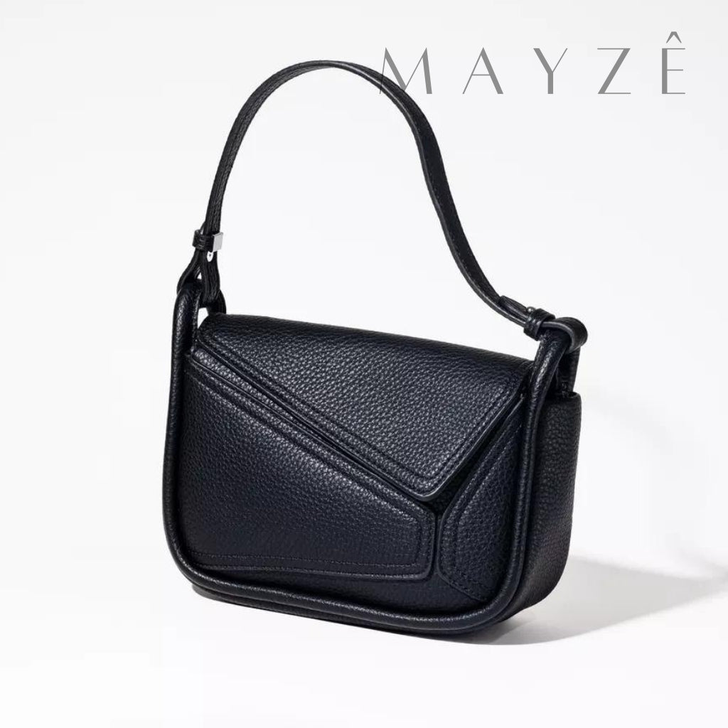 Bolsa Média Tiracolo Lena, Loja Mayzê, Bolsa Lena, bolsa de grife, bolsa estilosa, bolsa da moda, bolsa feminina, bolsa de couro, bolsa famosa, bolsa em alta, loja mayze, www.lojamayze.com, www.lojamayze.com.br, bolsa feminina