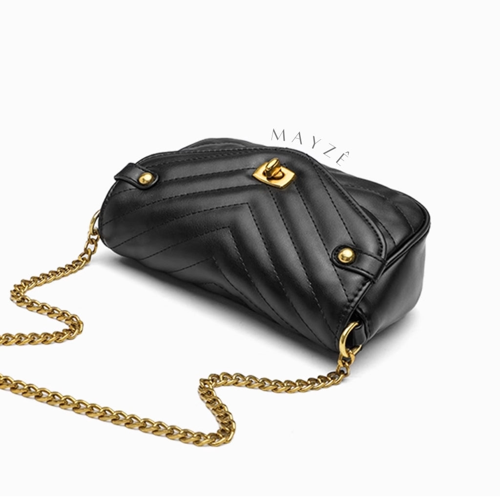 Bolsa Matelassê Tiracolo Flávia, Loja Mayzê, Bolsa Flávia, bolsa bonita, bolsa da moda, bolsa do dia a dia, bolsa de grife, bolsa com bolsinha, bolsa na promoção, loja mayze, lojamayze.com.br, lojamayze.com