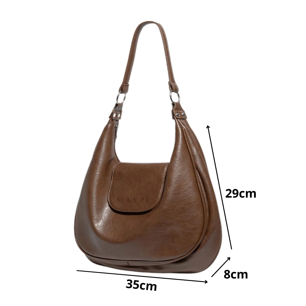 Bolsa De Ombro Feminina Marta, Loja Mayzê, Bolsa Marta, Bolsa de couro, bolsa grande, bolsa tote, bolsa de ombro, tote bag, bolsa espaçosa, bolsa elegante, bolsa coringa, bolsa vintage, bolsa versátil, bolsa em promoção, mayzê, mayze, lojamayze.com, lojamayze.com.br