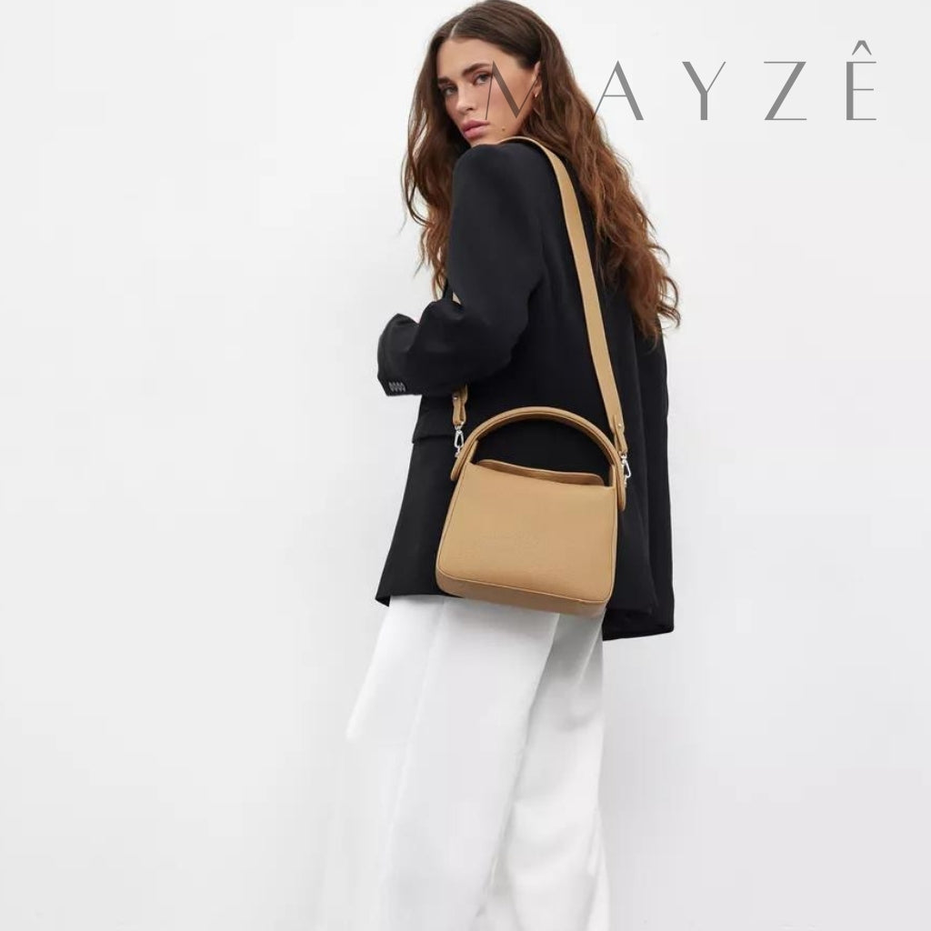 Loja Mayzê, Bolsa Afrodite, bola elegante, bolsa de couro, bolsa em alta, bolsa de influencer, bolsa do instagram, bolsa famosa, bolsa feminina, bolsa tiracolo, bolsa de mão, bolsa versátil, bolsa em promoção, loja de bolsas, mayze