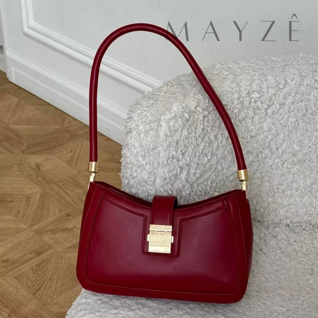 Bolsa Hobo Média Larissa, Loja Mayzê, Bolsa Larissa, bolsa de grife, bolsa diferente, bolsa em alta, bolsa da moda, bolsa imponente, bolsa versátil, bolsa de mão, bolsa em promoção, bolsa de couro, bolsa de luxo, mayzê, mayze, lojamayze.com.br, lojamayze.com