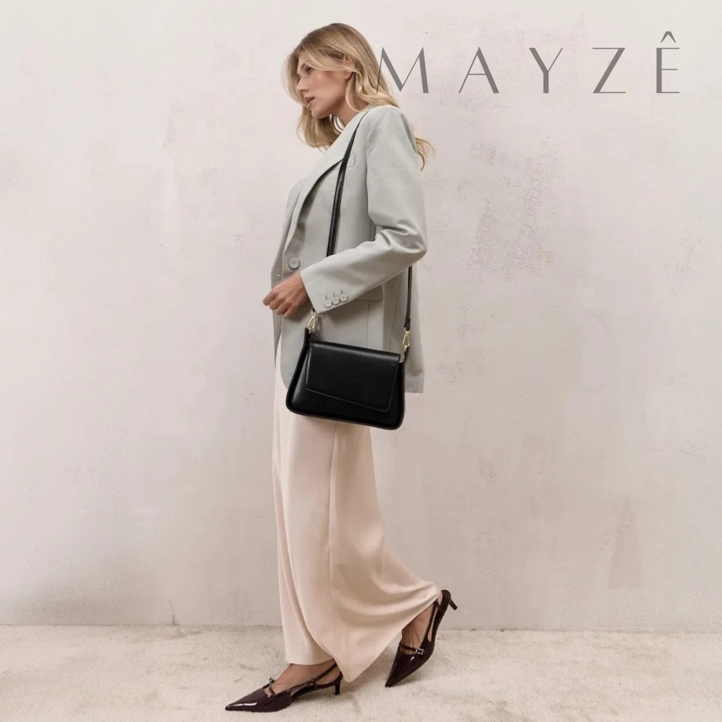 Bolsa de Ombro Minimalista Isabel, Loja Mayzê, Bolsa Isabel, bolsa de grife, bolsa diferente, bolsa em alta, bolsa da moda, bolsa imponente, bolsa de festa, bolsa de mão, bolsa em promoção, bolsa de couro, mayzê, mayze, lojamayze.com, lojamayze.com.br