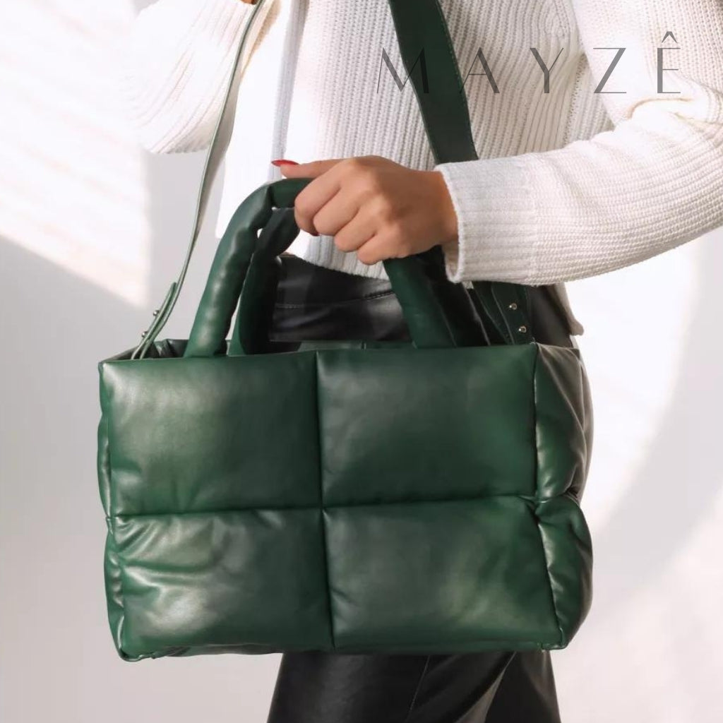 Bolsa Puffer Grande Thalya, Loja Mayzê, Bolsa Thalya, Bolsa soft, bolsa elegante, bolsa moderna, bolsa chique, bolsa européia, bolsa de luxo, bolsa de frio, bolsa confortável, bolsa em promoção, bolsa de material alcochoado, mayze, mayzê