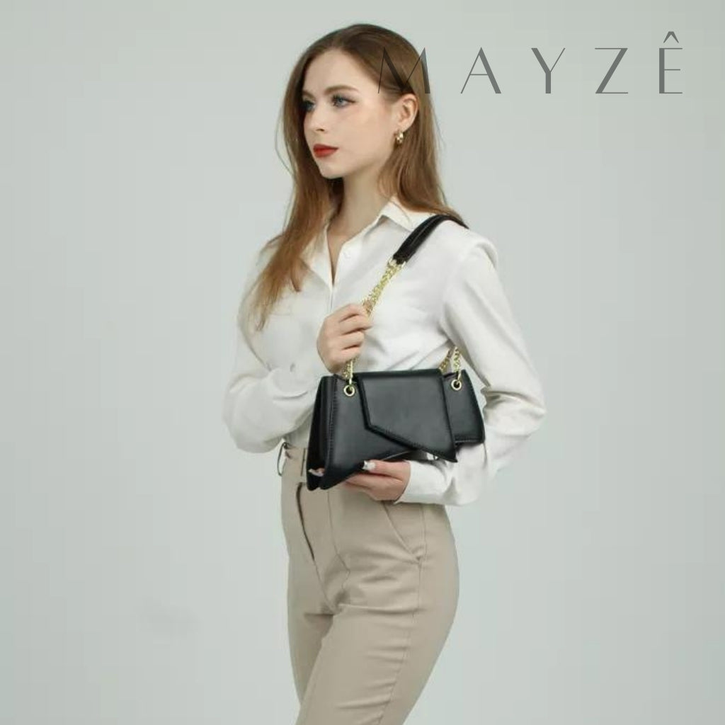 Bolsa Pequena Assimétrica Lorena, Loja Mayzê, Bolsa Lorena, bolsa de grife, bolsa da moda, bolsa em alta, bolsa assimétrica, bolsa elegante, bolsa em promoção, baolsa feminina, loja mayze, lojamayze.com.br, lojamayze.com