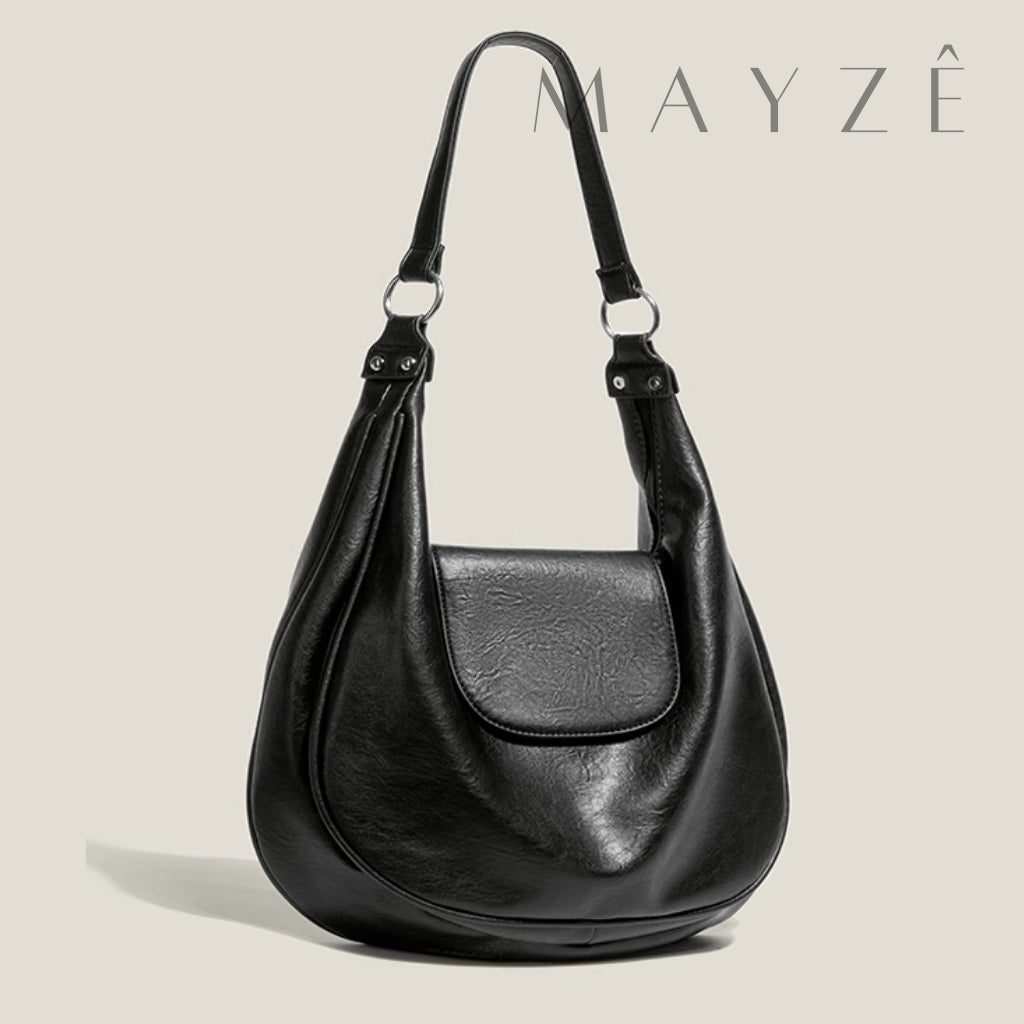 Bolsa De Ombro Feminina Marta, Loja Mayzê, Bolsa Marta, Bolsa de couro, bolsa grande, bolsa tote, bolsa de ombro, tote bag, bolsa espaçosa, bolsa elegante, bolsa coringa, bolsa vintage, bolsa versátil, bolsa em promoção, mayzê, mayze, lojamayze.com, lojamayze.com.br