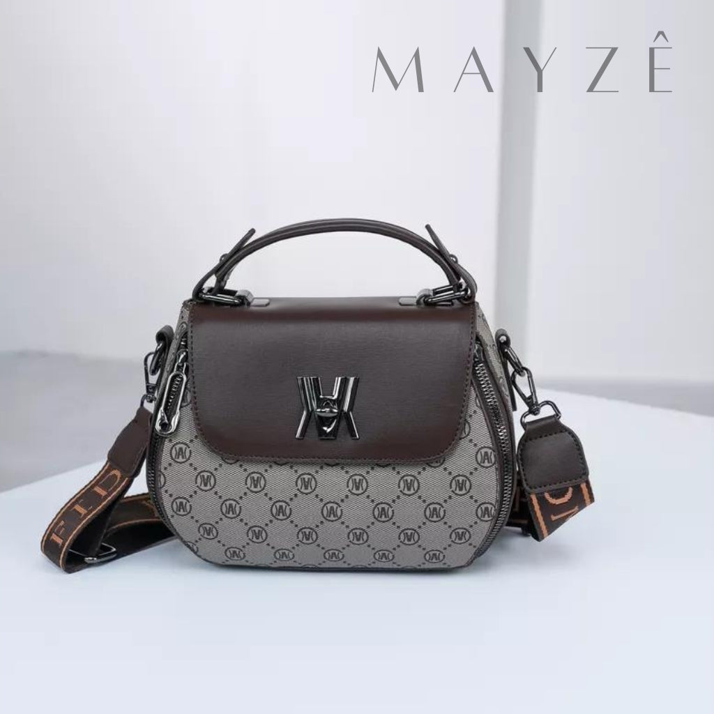 Bolsa Tiracolo Pequena Mila, Loja Mayzê Oficial, Loja Mayzê, Mayzê, mayze, Loja de bolsas, bolsas, bolsa, bolsa Mila, Mila, bolsa de couro, bolsa pro dia a dia, bolsa de ombro, tiracolo, bolsa em alta, bolsa na moda, bolsa tiktok, bolsa instagram, bolsa em conta, bolsa em promoção, frete grátis, bolsa em promoção, bolsa com divisorias, bolsa grande, bolsa pratica, bolsa Bege, bolsa Colorida,  bolsa diferente, bolsa elegante, bolsa chique, bolsa chic, bolsa bonita