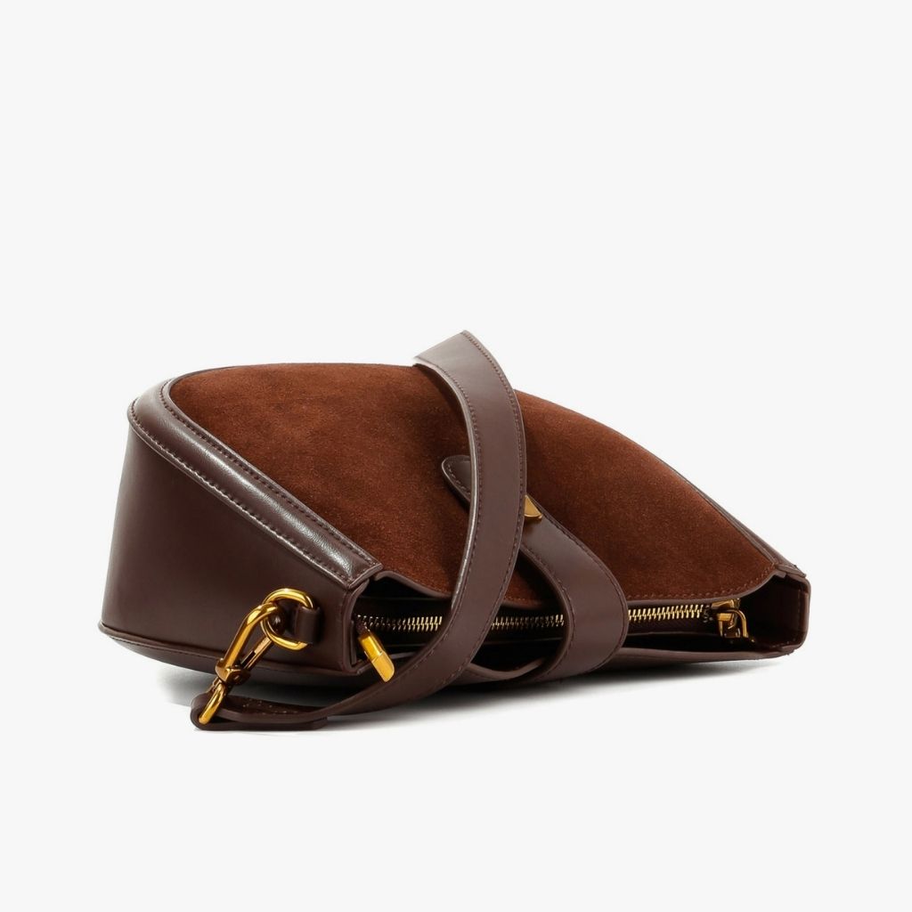 Bolsa Pequena Tiracolo Camurça Yvonne, Loja Mayzê, camurça, bolsa de camurça mayze, lojamayze.com, lojamayze.com.br