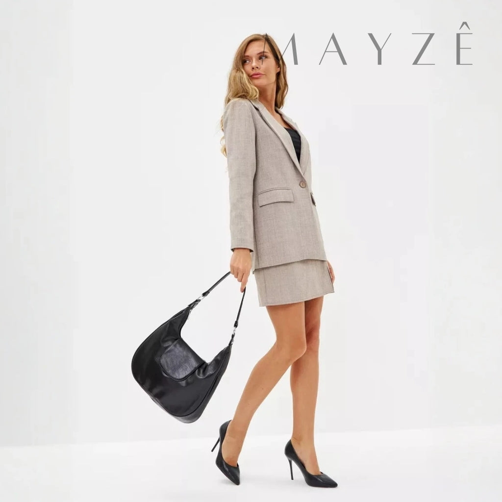 Bolsa De Ombro Feminina Marta, Loja Mayzê, Bolsa Marta, Bolsa de couro, bolsa grande, bolsa tote, bolsa de ombro, tote bag, bolsa espaçosa, bolsa elegante, bolsa coringa, bolsa vintage, bolsa versátil, bolsa em promoção, mayzê, mayze, lojamayze.com, lojamayze.com.br