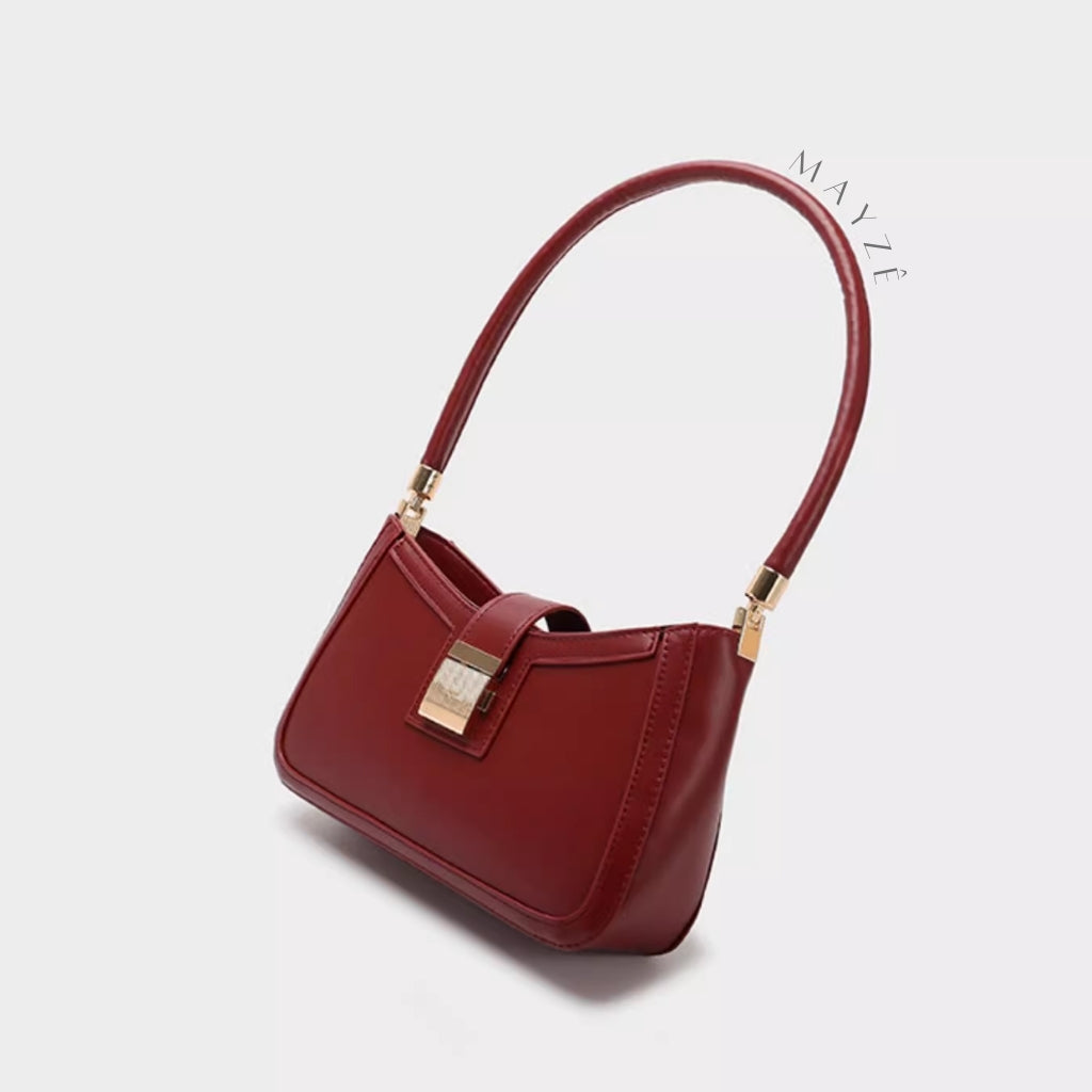 Bolsa Hobo Média Larissa, Loja Mayzê, Bolsa Larissa, bolsa de grife, bolsa diferente, bolsa em alta, bolsa da moda, bolsa imponente, bolsa versátil, bolsa de mão, bolsa em promoção, bolsa de couro, bolsa de luxo, mayzê, mayze, lojamayze.com.br, lojamayze.com