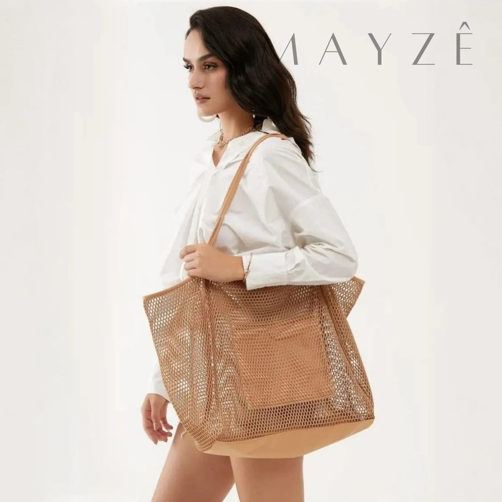 Bolsa de Praia Grande Janara, Loja Mayzê, Bolsa Janara, bolsa de palha, bolsa de verão, bolsa da moda, bolsa de praia, bolsa grande, bolsa espaçosa, bolsa tote bag, bolsa moda praia, loja mayze, bolsa em promoção, bolsa de verão, www.lojamayze.com.br,www.lojamayze.com