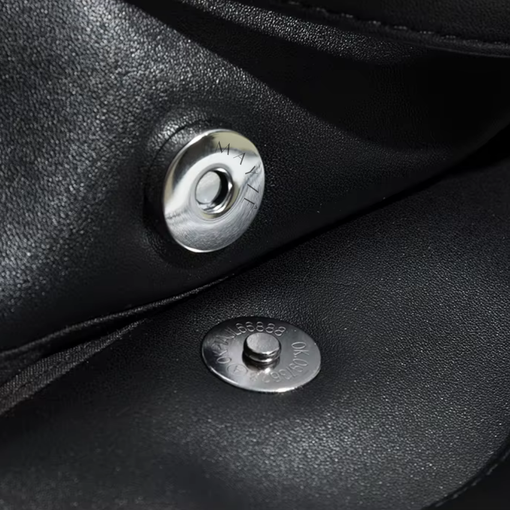 Bolsa Feminina Puffer Rebeca, Bolsa Puffer Média Rebeca, Loja Mayzê, Bolsa Thalya, Bolsa soft, bolsa elegante, bolsa moderna, bolsa chique, bolsa européia, bolsa de luxo, bolsa de frio, bolsa confortável, bolsa em promoção, bolsa de material alcochoado, mayze, mayzê, www.lojamayze.com.br, www.lojamayze.com