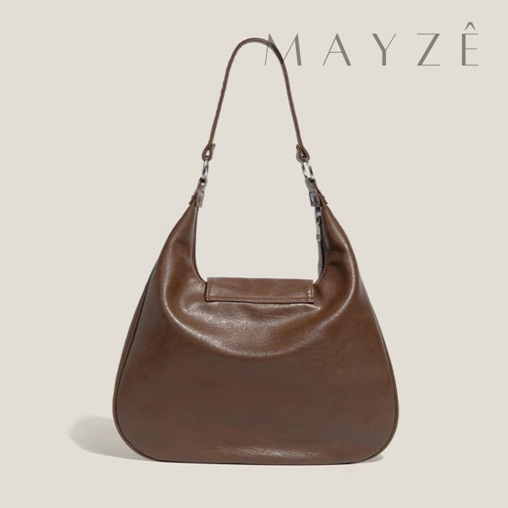 Bolsa De Ombro Feminina Marta, Loja Mayzê, Bolsa Marta, Bolsa de couro, bolsa grande, bolsa tote, bolsa de ombro, tote bag, bolsa espaçosa, bolsa elegante, bolsa coringa, bolsa vintage, bolsa versátil, bolsa em promoção, mayzê, mayze, lojamayze.com, lojamayze.com.br