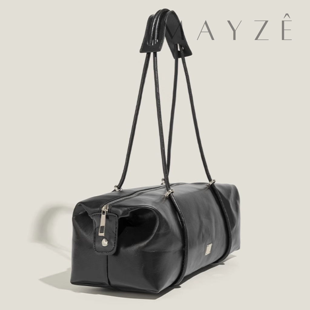 Loja Mayzê, Bolsa Ayumi, bolsa baguetti, bolsa de boston, bolsa de grife, bolsa de luxo, bolsa em alta, bolsa feminina, bolsa de couro, bolsa elegante, bolsa famosa, bolsa da influencer, bolsa em promoção, mayze, lojamayze.com, lojamayze.com.br