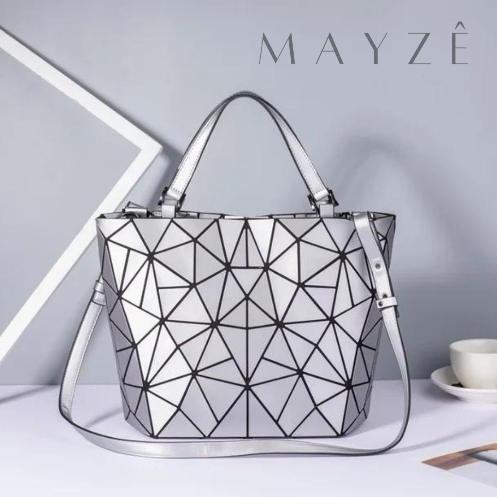 Loja Mayzê, bolsa Rosmeri, Rosmeri, bolsa grande, bolsa tote, bolsa da moda, bolsa na moda. novidades 2024, bolsa de festa, bolsa barata, bolsa elegante, bolsa simples, festas, casamento, casual, bolsa pra casamento, bolsa para festa, bolsa casual, mayze, mayzê, bolsa geométrica, bolsa elegante, frete grátis