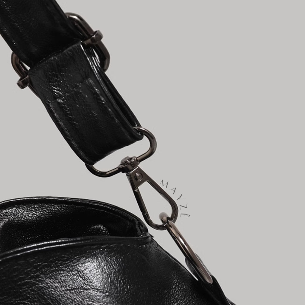 Bolsa Grande de Ombro Marizane, Bolsa Marizane, Marizane, bolsa, bolsa tote bag, tote bag, bolsa grande, bolsa pro dia a dia, bolsa barata, bolsa em promoção, bolsa em conta, bolsa bonita, bolsa de couro, bolsa de ombro, bolsa de mão, bolsa com frete grátis, bolsa com qualidade, bolsa de boa qualidade, mayzê, mayze, lojamayze.com, lojamayze.com.br