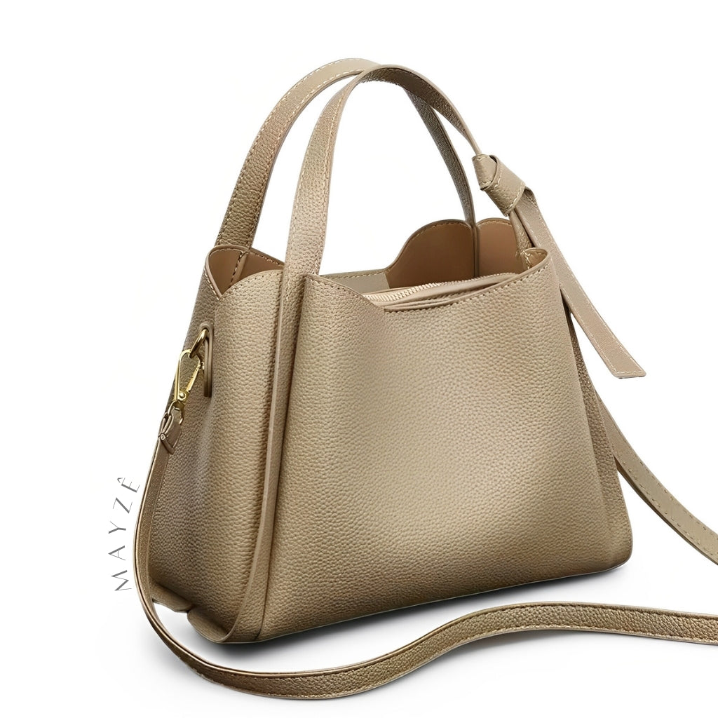 Loja Mayzê, Bolsa Couro Tiracolo Serena, Loja Mayzê, bolsa de mão, bolsa de couro, bolsa feminina, bolsa crossbody, bolsa tiracolo, mayze, lojamayze.com, lojamayze.com.br