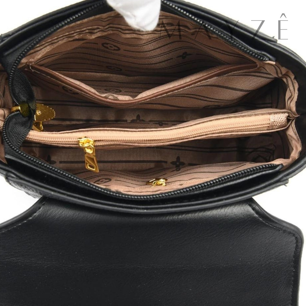 Loja Mayzê Oficial, Loja Mayzê, Mayzê, mayze, Loja de bolsas, bolsas, bolsa, bolsa Jaqueline, Jaqueline, bolsa de couro, bolsa pro dia a dia, bolsa de ombro, tiracolo, bolsa em alta, bolsa na moda, bolsa tiktok, bolsa instagram, bolsa em conta, bolsa em promoção, frete grátis, bolsa em promoção, bolsa com divisorias, bolsa grande, bolsa pratica, bolsa bege, bolsa preta, bolsa diferente, bolsa elegante, bolsa chique, bolsa chic, bolsa bonita