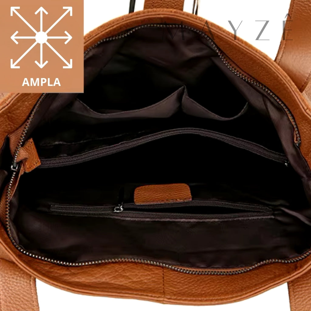 Bolsa Feminina Couro Legítimo Emma, Loja Mayzê, Bolsa Emma, bolsa de couro, bolsa de couro genuíno, bolsa de couro legítimo, bolsa durável, bolsa elegante, bolsa em alta, bolsa feminina, bolsa de mulher, bolsa versátil, bolsa da moda, bolsa de luxo, bolsa de grife, bolsa média, bolsa para o dia a dia, bolsa para uso diário, bolsa em promoção, bolsa da arezzo, bolsa da louis vuitton, bolsa da chanel, bolsa da gucci, mayze, loja mayze, www.lojamayze.com.br,www.lojamayze.com