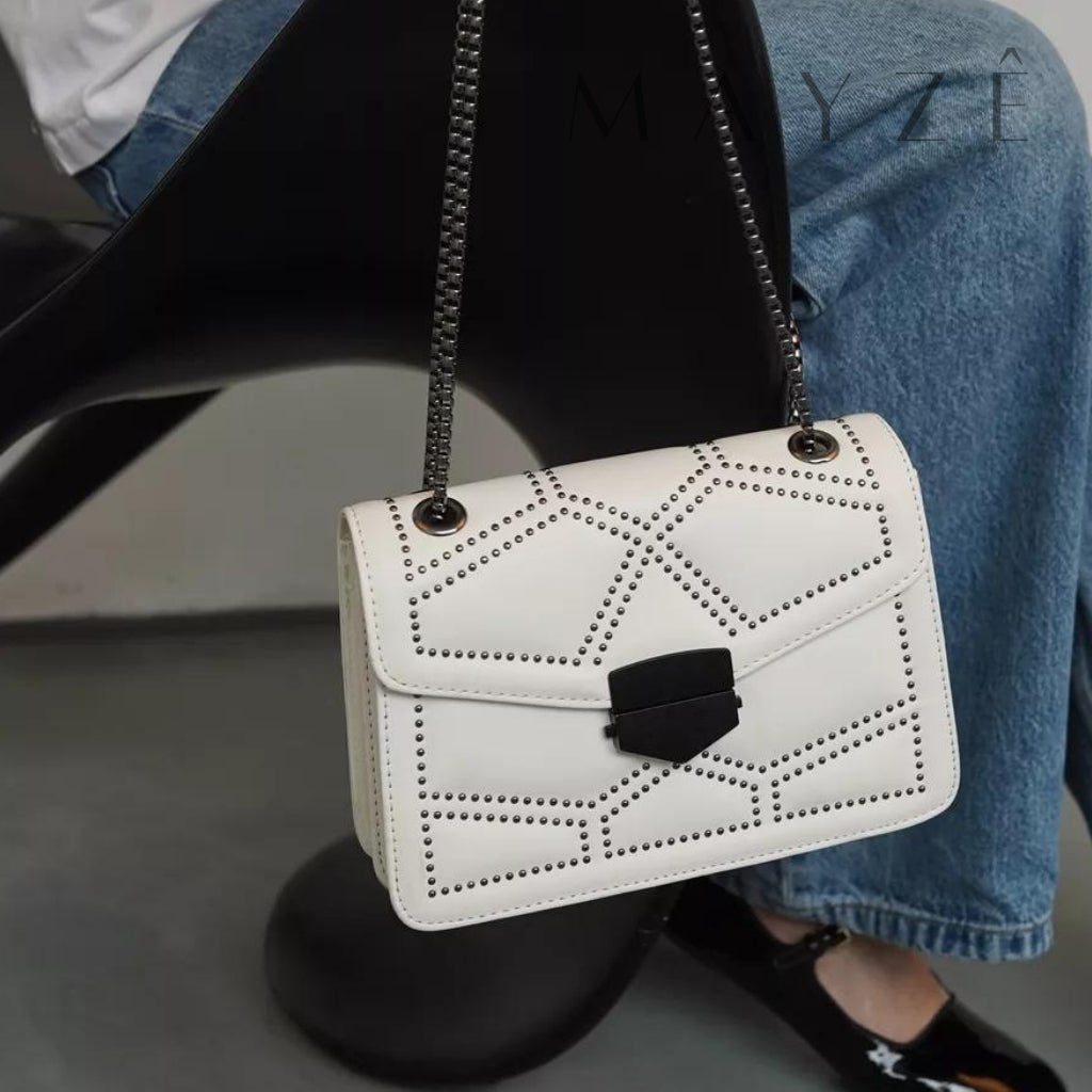 Loja Mayzê Oficial, Loja Mayzê, Mayzê, mayze, Loja de bolsas, bolsas, bolsa, bolsa Vivienne, Vivienne, bolsa de couro, bolsa pro dia a dia, crossbody, tiracolo, bolsa em alta, bolsa na moda, bolsa tiktok, bolsa instagram, bolsa em conta, bolsa em promoção, frete grátis, bolsa em promoção, bolsa com divisorias, bolsa Média, bolsa pratica, bolsa roxa, bolsa preta, bolsa diferente, bolsa elegante, bolsa chique, bolsa chic, bolsa bonita, bolsa feminina, bolsa de mulher, bolsa para mulher, bolsa coringa