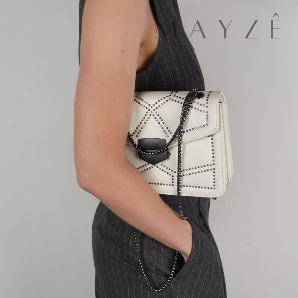 Loja Mayzê Oficial, Loja Mayzê, Mayzê, mayze, Loja de bolsas, bolsas, bolsa, bolsa Vivienne, Vivienne, bolsa de couro, bolsa pro dia a dia, crossbody, tiracolo, bolsa em alta, bolsa na moda, bolsa tiktok, bolsa instagram, bolsa em conta, bolsa em promoção, frete grátis, bolsa em promoção, bolsa com divisorias, bolsa Média, bolsa pratica, bolsa roxa, bolsa preta, bolsa diferente, bolsa elegante, bolsa chique, bolsa chic, bolsa bonita, bolsa feminina, bolsa de mulher, bolsa para mulher, bolsa coringa