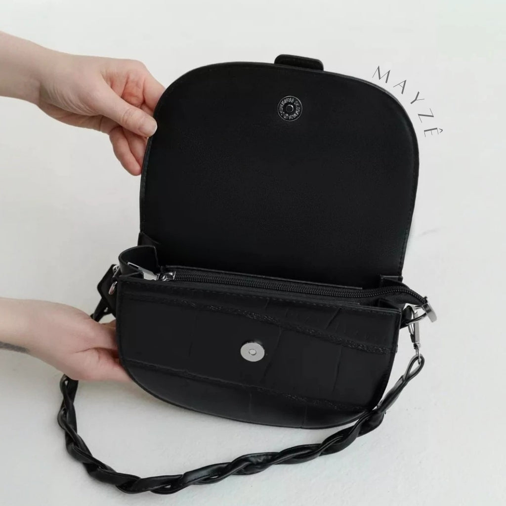 Loja Mayzê, Bolsa giorgia, Bolsa da moda, bolsa de grife, bolsa de ombro, bolsa crossbody, bolsa feminina, bolsa de couro, bolsa coringa, bolsa versátil, loja mayze, lojamayze.com.br, lojamayze.com