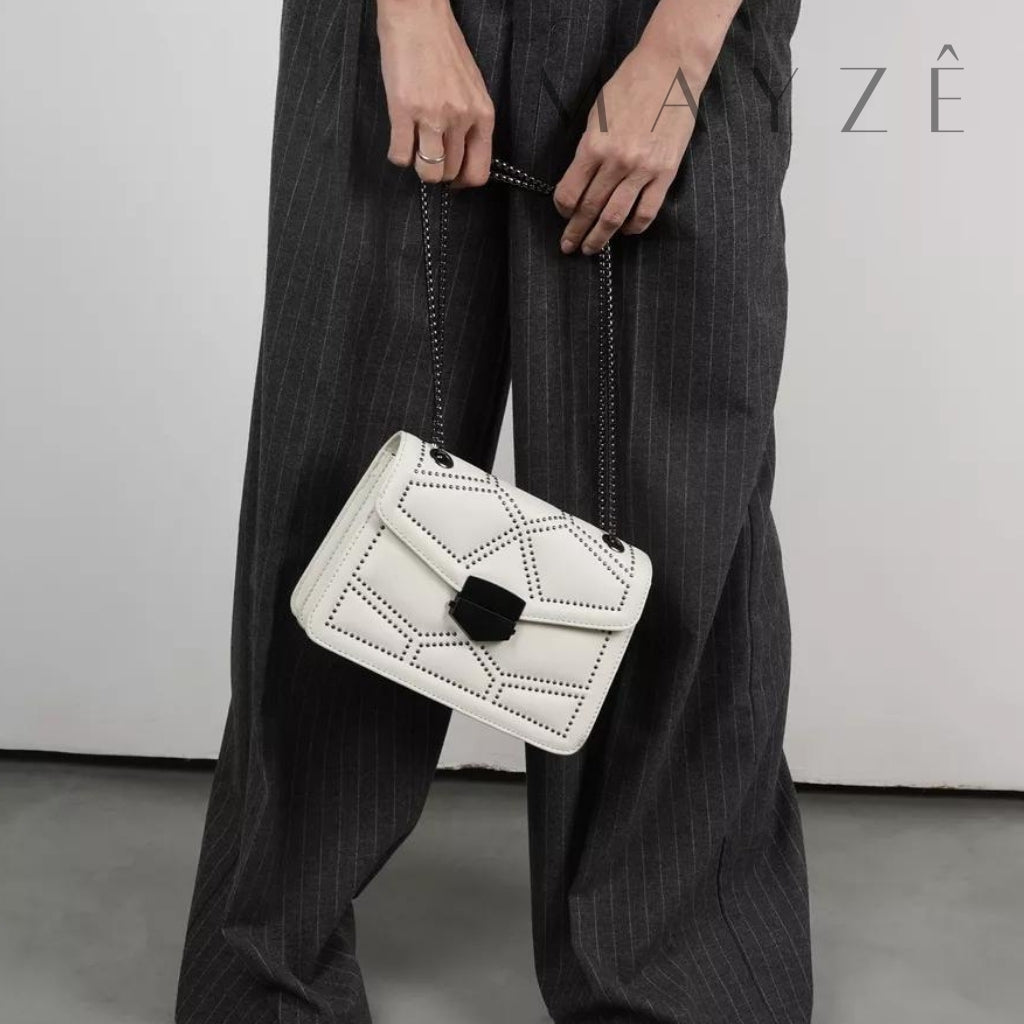 Loja Mayzê Oficial, Loja Mayzê, Mayzê, mayze, Loja de bolsas, bolsas, bolsa, bolsa Vivienne, Vivienne, bolsa de couro, bolsa pro dia a dia, crossbody, tiracolo, bolsa em alta, bolsa na moda, bolsa tiktok, bolsa instagram, bolsa em conta, bolsa em promoção, frete grátis, bolsa em promoção, bolsa com divisorias, bolsa Média, bolsa pratica, bolsa roxa, bolsa preta, bolsa diferente, bolsa elegante, bolsa chique, bolsa chic, bolsa bonita, bolsa feminina, bolsa de mulher, bolsa para mulher, bolsa coringa