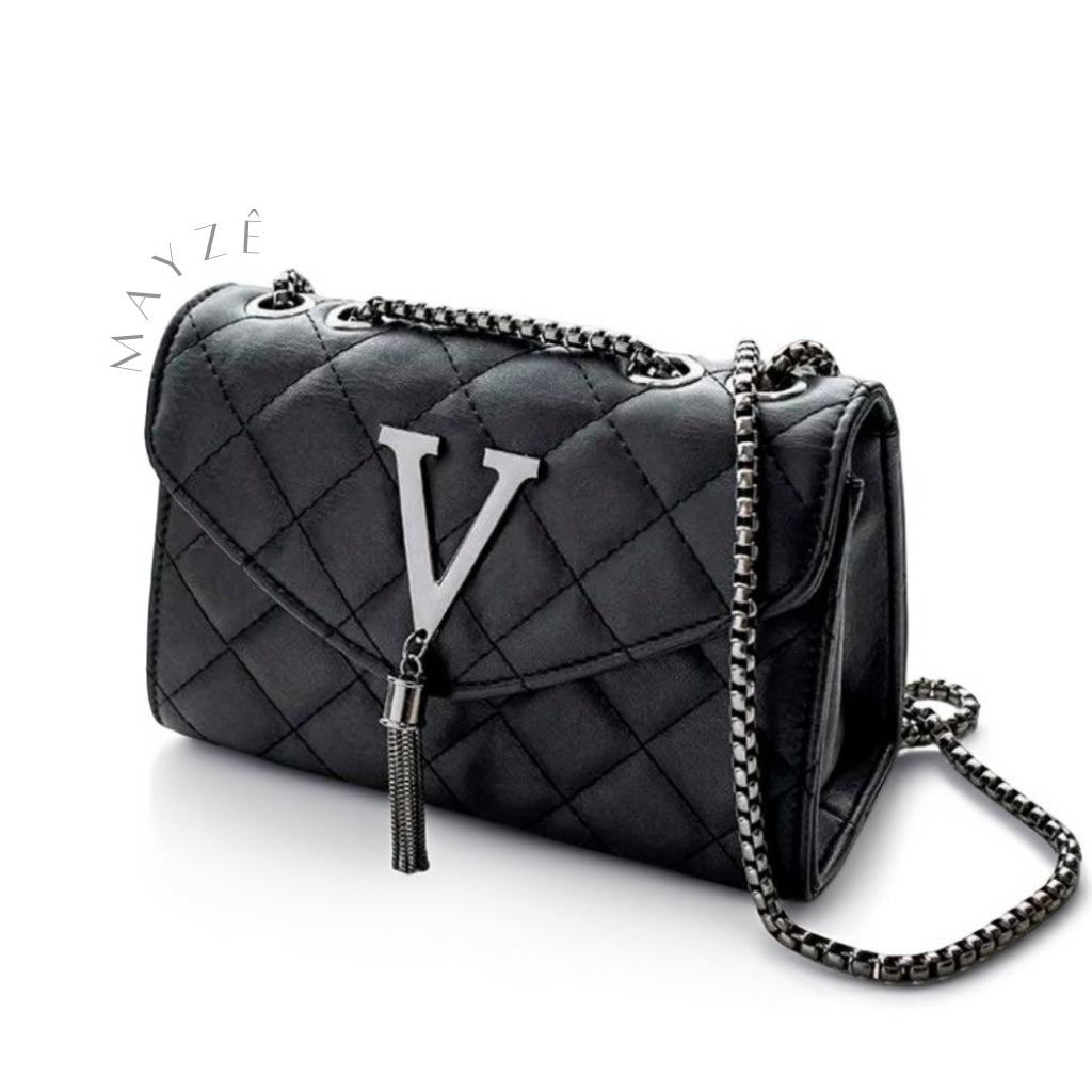 Bolsa Tiracolo Matelassê Vanda, Loja Mayzê, Bolsa Vanda, vanda, loja de bolsa, bolsa, mayze, loja mayze oficial, bolsa de luxo, bolsa de moda, bolsa de grife, bolsa em alta, bolsa feminina, bolsa de festa, bolsa em promoção, bolsa em conta, bolsa da noite, bolsa preta, bolsa rosa, bolsa branca, bolsa em promoção, bolsa chique, bolsa crossbody, lojamayze.com, lojamayze.com.br