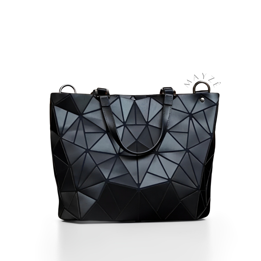 Bolsa Feminina Grade Tote Rosimere, Loja Mayzê, bolsa Rosmeri, Rosmeri, bolsa grande, bolsa tote, bolsa da moda, bolsa na moda. novidades 2024, bolsa de festa, bolsa barata, bolsa elegante, bolsa simples, festas, casamento, casual, bolsa pra casamento, bolsa para festa, bolsa casual, mayze, mayzê, bolsa geométrica, bolsa elegante, frete grátis