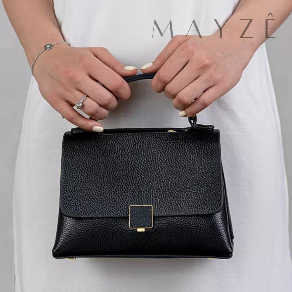 Bolsa Pequena Couro Legítimo Nara, Loja Mayzê, Bolsa Nara, Nara, mayzê, mayze, loja mayzê, bolsa barata, bolsa de grife, bolsa crossbory, bolsa de ombro, bolsa em conta, bolsa com frete grátis, bolsa pro dia a dia, bolsa média, bolsa em alta, bolsa de couro, bolsa de luxo, bolsa em promoção, bolsa do tiktok, bolsa da blogueira, bolsa de influencer, bolsa tendencia