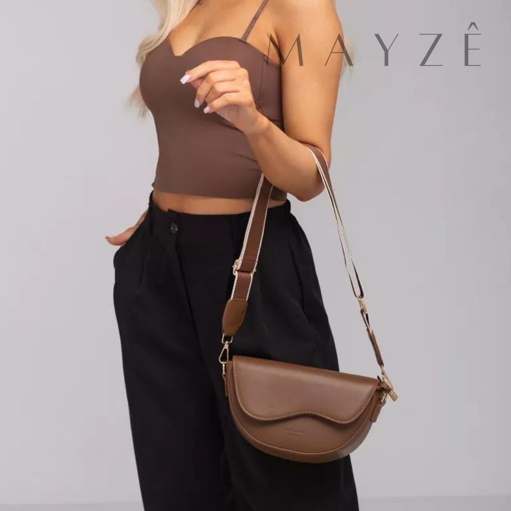 Loja Mayzê, bolsa de moda, bolsa de grife, bolsa lavínia, bolsa feminina, bolsa assimétrica, bolsa elegante, bolsa versátil, bolsa em promoção, bolsa de luxo, bolsa em alta, mayze