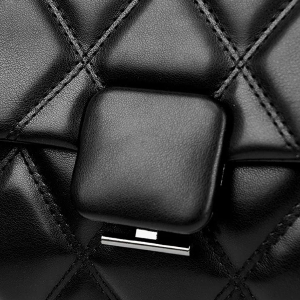 Bolsa Tiracolo Matelassê Céline, loja de bolsas, https://lojamayze.com.br/