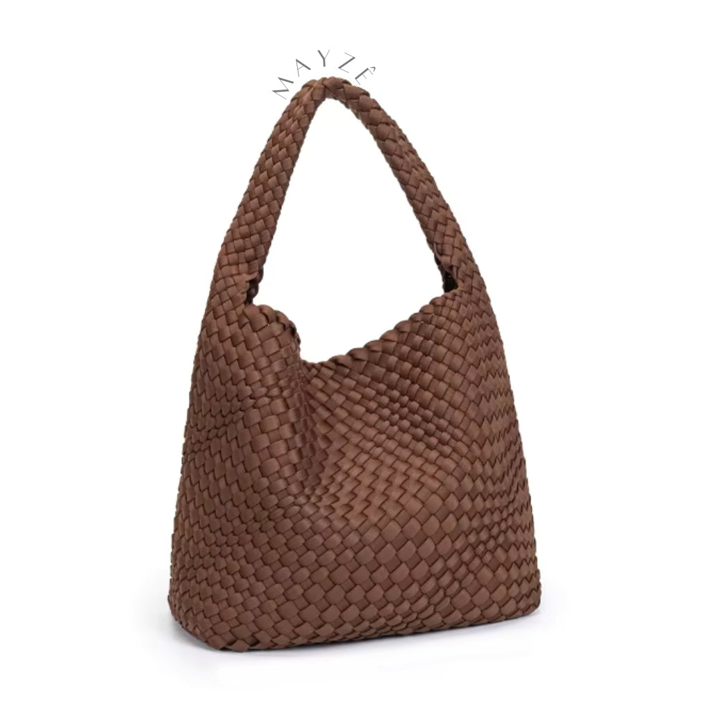 Loja Mayzê, Bolsa Grande Tressê Ingrid, bolsa grande, bolsa de ombro, bolsa trançada, bolsa da moda, bolsa do tiktok, bolsa elegante, bolsa bottega veneta, bolsa em promoção, bolsa de luxo, bolsa em alta, bolsa erika. lojamayze.com, lojamayze.com.br
