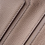 Bolsa Tote Couro Legítimo Bertha, Loja Mayzê, Bolsa Margaret, bolsa de couro, bolsa de couro genuíno, bolsa de couro legítimo, bolsa durável, bolsa elegante, bolsa em alta, bolsa feminina, bolsa de mulher, bolsa versátil, bolsa da moda, bolsa de luxo, bolsa de grife, bolsa média, bolsa para o dia a dia, bolsa para uso diário, bolsa em promoção, bolsa da arezzo, bolsa da louis vuitton, bolsa da chanel, bolsa da gucci, mayze, loja mayze, www.lojamayze.com.br,www.lojamayze.com