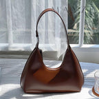 Bolsa Hobo July, Loja Mayzê, Bolsa July, Bolsa Hobo, bolsa em alta, bolsa marrom, bolsa da moda, bolsa de festa, bolsa versátil, bolsa elegante, bolsa baguete, bolsa de ombro, bolsa em promoção, bolsa do tiktok, bolsa do instagram, bolsa do  facebook, bolsa preta, bolsa branca, bolsa café, mayzê, mayze