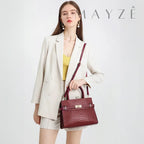 Loja Mayzê Oficial, Loja Mayzê, Mayzê, Mayze, Bolsa Couro Legítimo Crocodilo Claire, bolsa de couro, bolsa de couro genuíno, bolsa de mão, bolsa tiracolo, bolsa crossbody, bolsa de luxo, bolsa de grife, bolsa em promoção, lojamayze.com, lojamayze.com.br