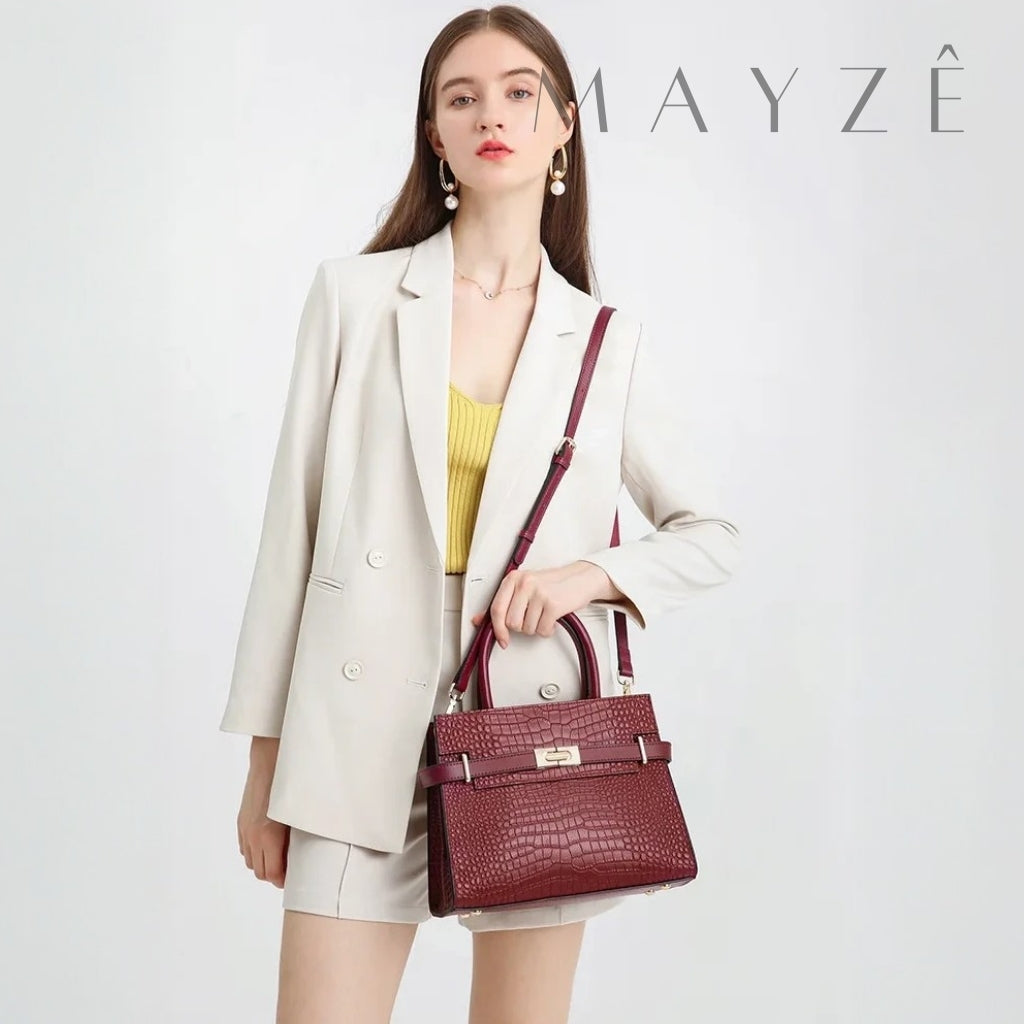 Loja Mayzê Oficial, Loja Mayzê, Mayzê, Mayze, Bolsa Couro Legítimo Crocodilo Claire, bolsa de couro, bolsa de couro genuíno, bolsa de mão, bolsa tiracolo, bolsa crossbody, bolsa de luxo, bolsa de grife, bolsa em promoção, lojamayze.com, lojamayze.com.br