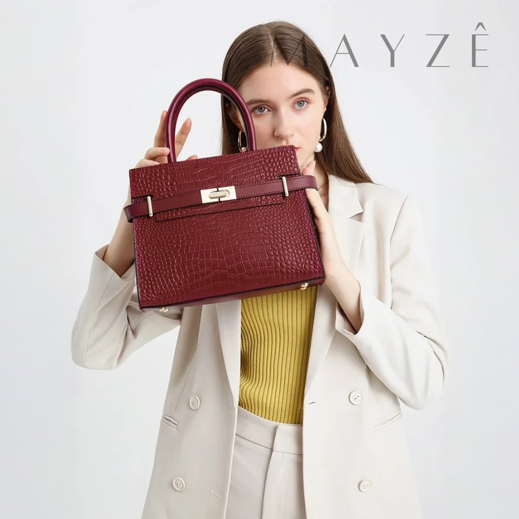 Loja Mayzê Oficial, Loja Mayzê, Mayzê, Mayze, Bolsa Couro Legítimo Crocodilo Claire, bolsa de couro, bolsa de couro genuíno, bolsa de mão, bolsa tiracolo, bolsa crossbody, bolsa de luxo, bolsa de grife, bolsa em promoção, lojamayze.com, lojamayze.com.br