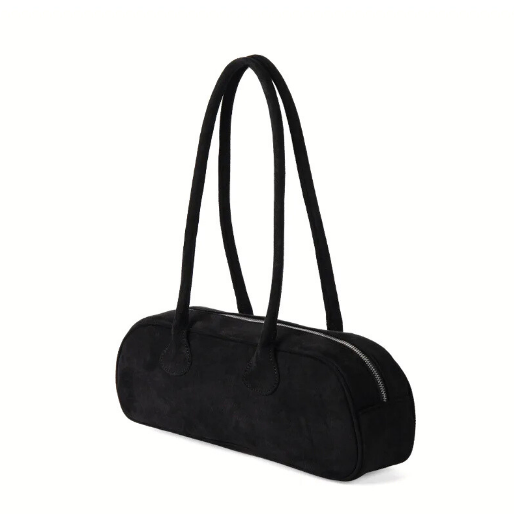 Bolsa Baguete Acamurçada Média Fantine, Loja Mayzê, camurça, bolsa de camurça mayze, lojamayze.com, lojamayze.com.br