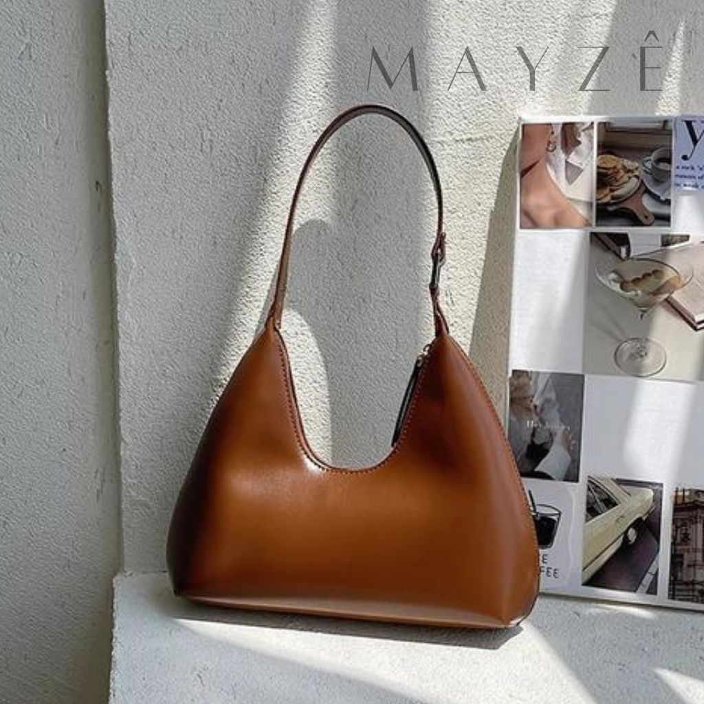 Loja Mayzê, Bolsa July, Bolsa Hobo, bolsa em alta, bolsa marrom, bolsa da moda, bolsa de festa, bolsa versátil, bolsa elegante, bolsa baguete, bolsa de ombro, bolsa em promoção, bolsa do tiktok, bolsa do instagram, bolsa do  facebook, bolsa preta, bolsa branca, bolsa café, mayzê, mayze