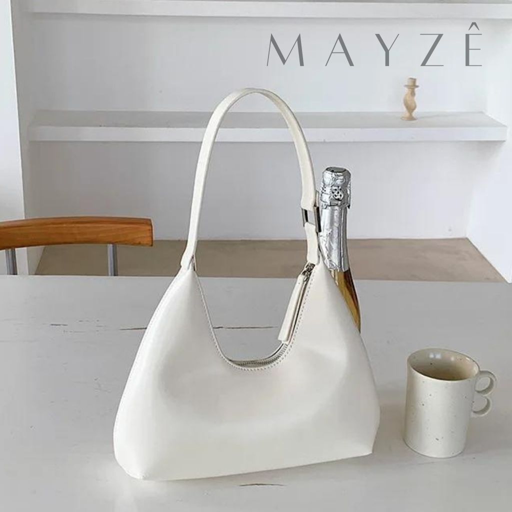 Bolsa Hobo July, Loja Mayzê, Bolsa July, Bolsa Hobo, bolsa em alta, bolsa marrom, bolsa da moda, bolsa de festa, bolsa versátil, bolsa elegante, bolsa baguete, bolsa de ombro, bolsa em promoção, bolsa do tiktok, bolsa do instagram, bolsa do  facebook, bolsa preta, bolsa branca, bolsa café, mayzê, mayze