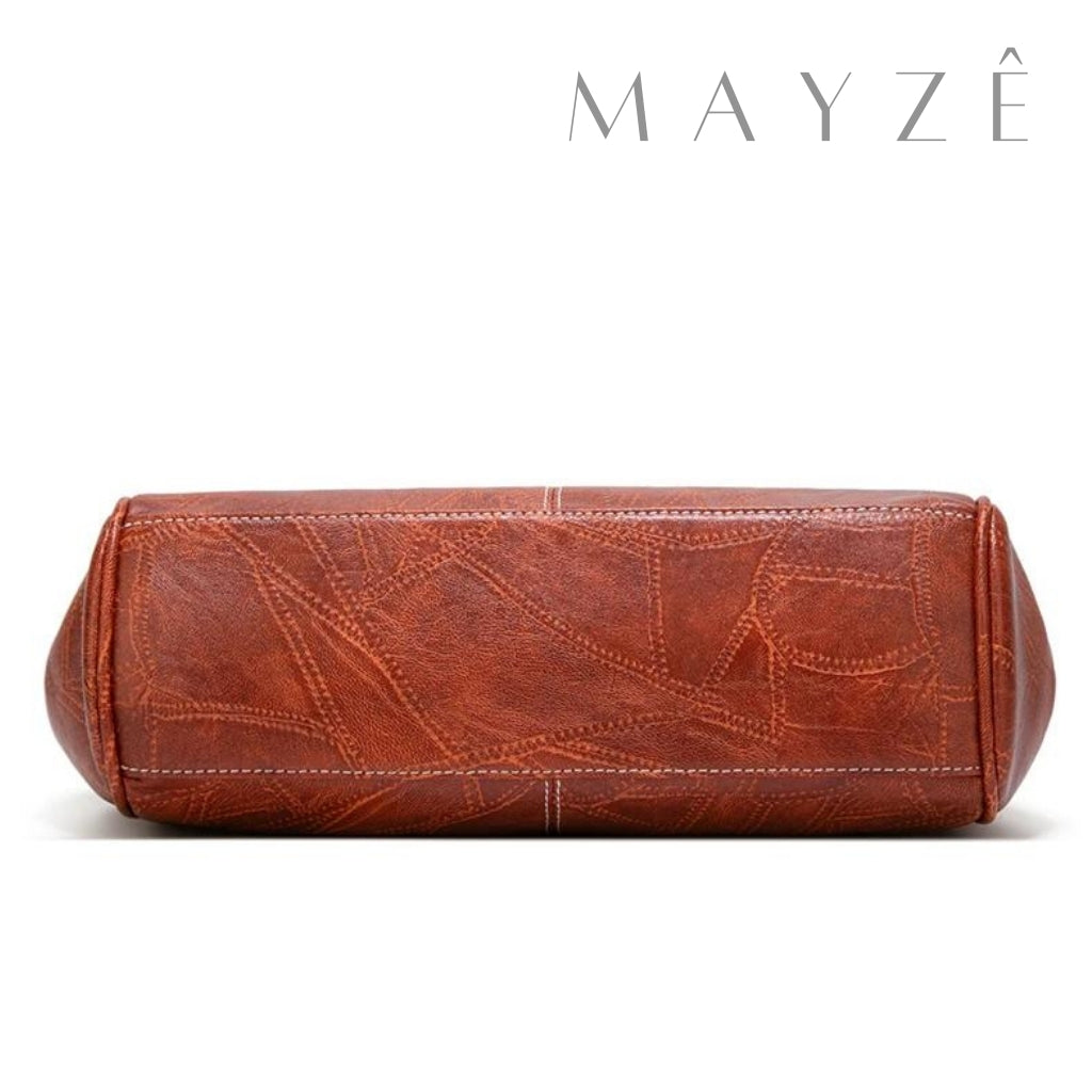 Bolsa Grande Fecho da Vovó Samara, Loja Mayzê Oficial, Loja Mayzê, Mayzê, mayze, maize, loja maize, Loja de bolsas, bolsas, bolsa, bolsa Samara, Samara, bolsa de couro, bolsa pro dia a dia, showerbag, crossbory, bolsa em alta, bolsa na moda, bolsa tiktok, bolsa instagram, bolsa em conta, bolsa feminina, bolsa para mulher, bolsa vintage