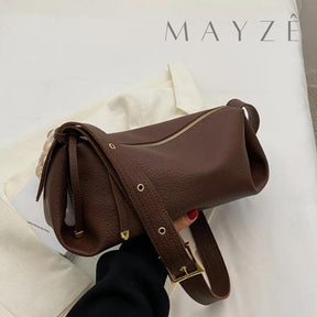 Loja Mayzê, Bolsa Lara, Bolsa baguete, bolsa de couro, bolsa feminina, bolsa em alta, bolsa de grife, bolsa elegante, bolsa de influencer, bolsa do tiktok, bolsa em promoção, mayze