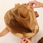 Loja Mayzê, Bolsa Lúara, bolsa espaçosa, bolsa grande, tote bag, bolsa de palha, bolsa de verão, bolsa feminina, bolsa moda praia, loja mayze, bolsa na promoção, bolsa elegante, bolsa versátil, loja mayzê oficial, loja mayzê confiável