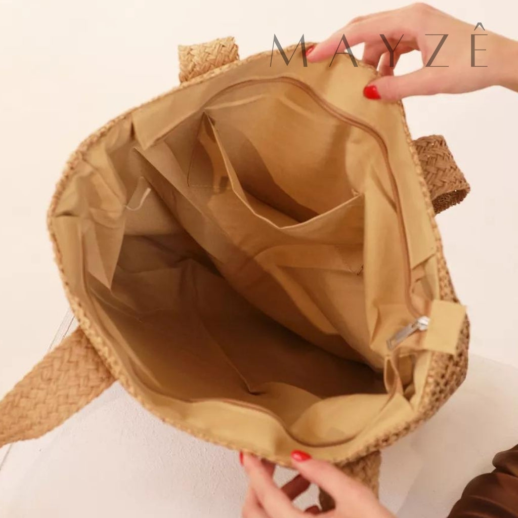 Loja Mayzê, Bolsa Lúara, bolsa espaçosa, bolsa grande, tote bag, bolsa de palha, bolsa de verão, bolsa feminina, bolsa moda praia, loja mayze, bolsa na promoção, bolsa elegante, bolsa versátil, loja mayzê oficial, loja mayzê confiável