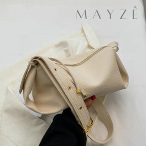 Loja Mayzê, Bolsa Lara, Bolsa baguete, bolsa de couro, bolsa feminina, bolsa em alta, bolsa de grife, bolsa elegante, bolsa de influencer, bolsa do tiktok, bolsa em promoção, mayze