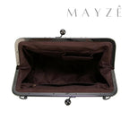 Bolsa Grande Fecho da Vovó Samara, Loja Mayzê Oficial, Loja Mayzê, Mayzê, mayze, maize, loja maize, Loja de bolsas, bolsas, bolsa, bolsa Samara, Samara, bolsa de couro, bolsa pro dia a dia, showerbag, crossbory, bolsa em alta, bolsa na moda, bolsa tiktok, bolsa instagram, bolsa em conta, bolsa feminina, bolsa para mulher, bolsa vintage